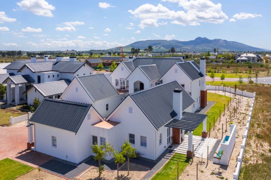 5 Bedroom Property for Sale in Val De Vie Estate Western Cape